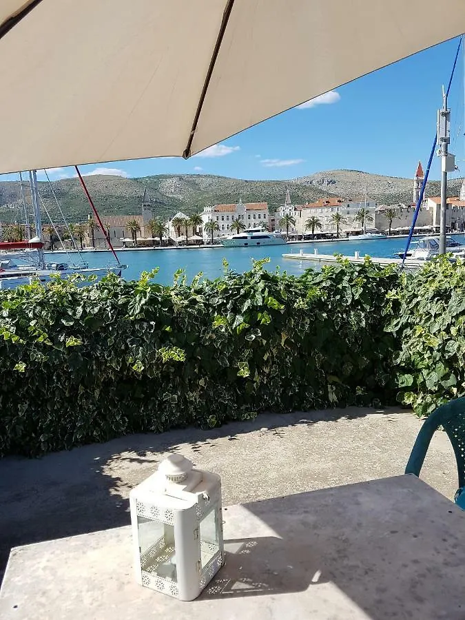 Room Cvita Trogir